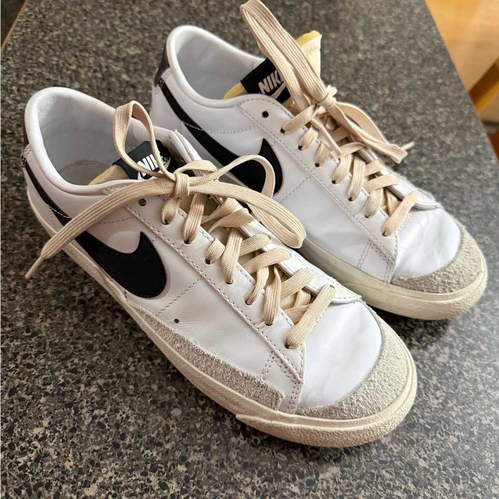 Nike Women’s White Black Leather Sneakers with Beige Accents